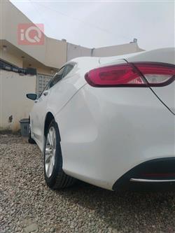 کرایسلەر 200